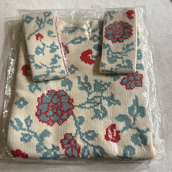 Knitted Flower small Tote Bag - new in package!! - Picture 3 of 6